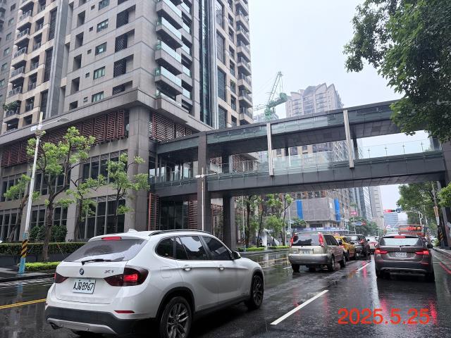 板橋大樓法拍-1