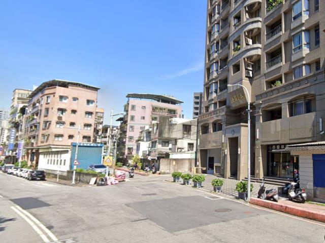 新北板橋大樓拍賣-3