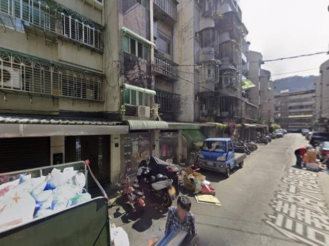 台北信義區公寓法拍-1