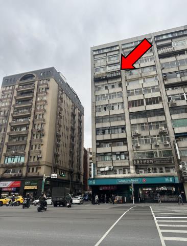 台北松山法拍大樓-3