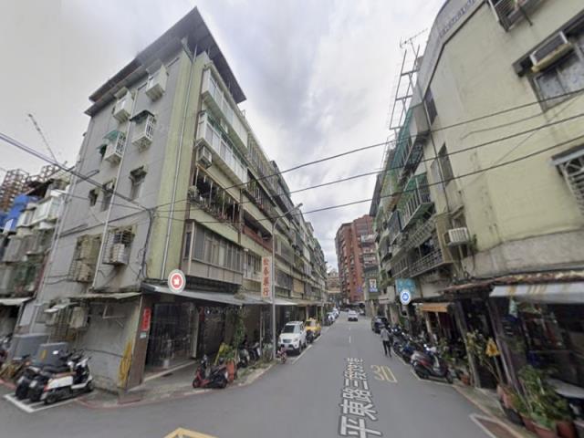 信義區法拍公寓-2